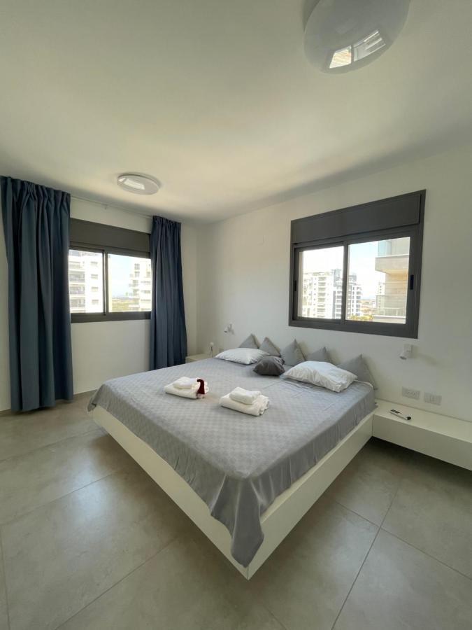 Sea & Fun Apartment Hadera Exterior photo